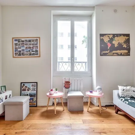 Pleasant *paris 18* Apartment